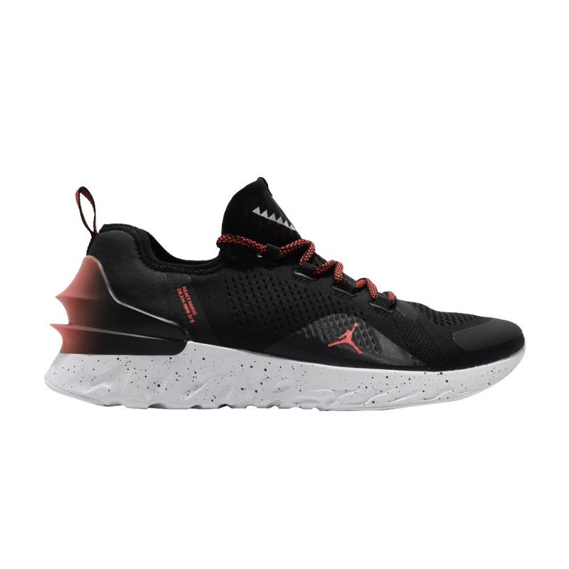Air Jordan React Havoc Svart Rød Hvit Herresko