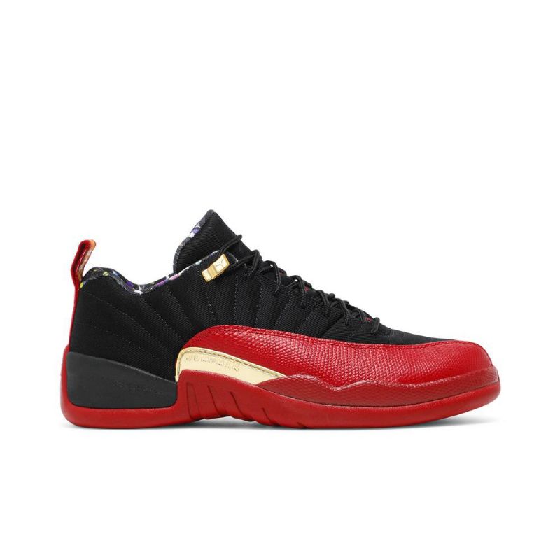 Air Jordan 12 Retro Low Se Svart Rødt Gull Herresko
