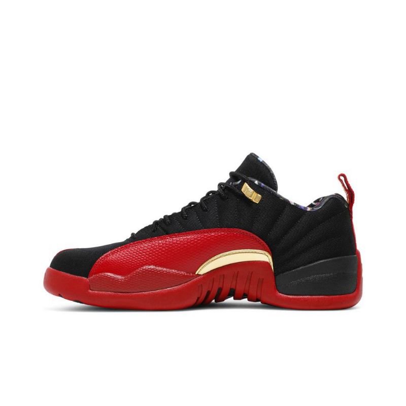 Air Jordan 12 Retro Low Se Svart Rødt Gull Herresko