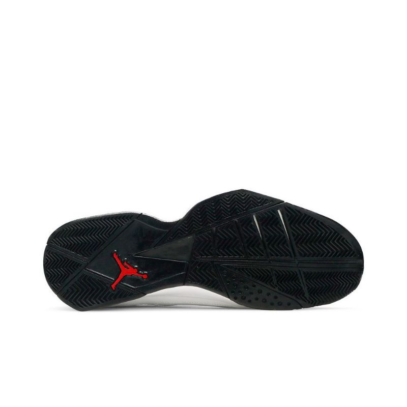Air Jordan True Flight Hvit Svart Rød Herresko