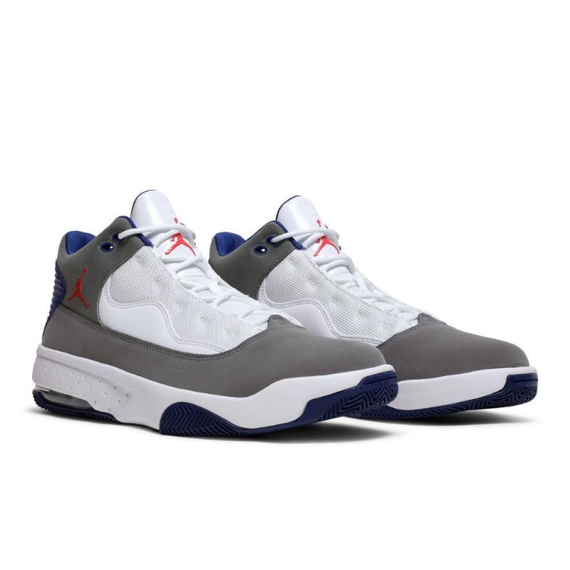 Air Jordan Max Aura 2 Grå Hvit Blå Rød Herresko