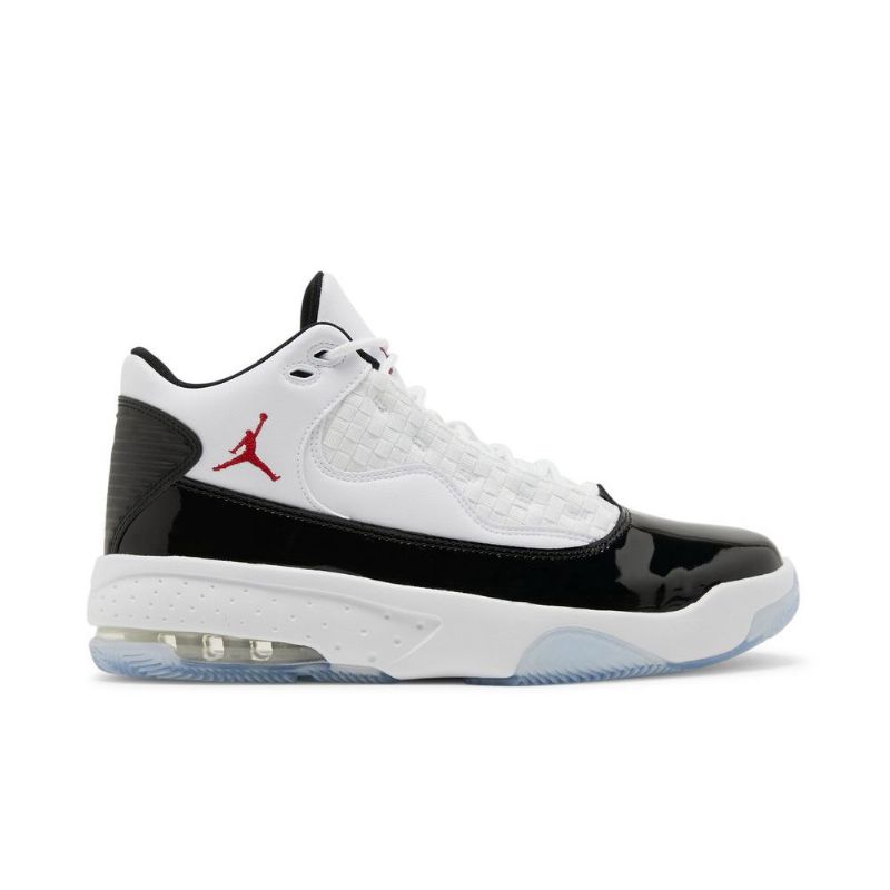 Air Jordan Max Aura 2 Hvit Svart Rød Herresko