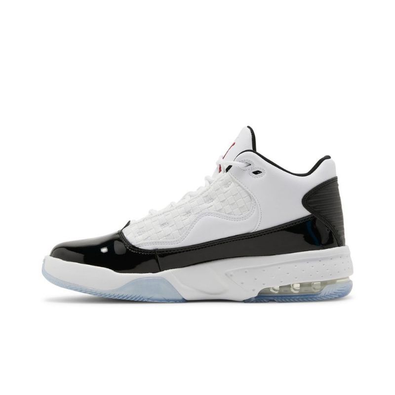 Air Jordan Max Aura 2 Hvit Svart Rød Herresko