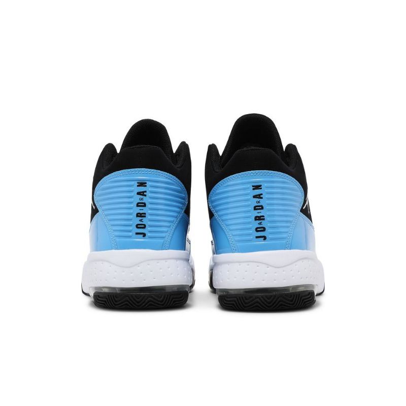 Air Jordan Max Aura 2 Svart Blå Hvit Herresko