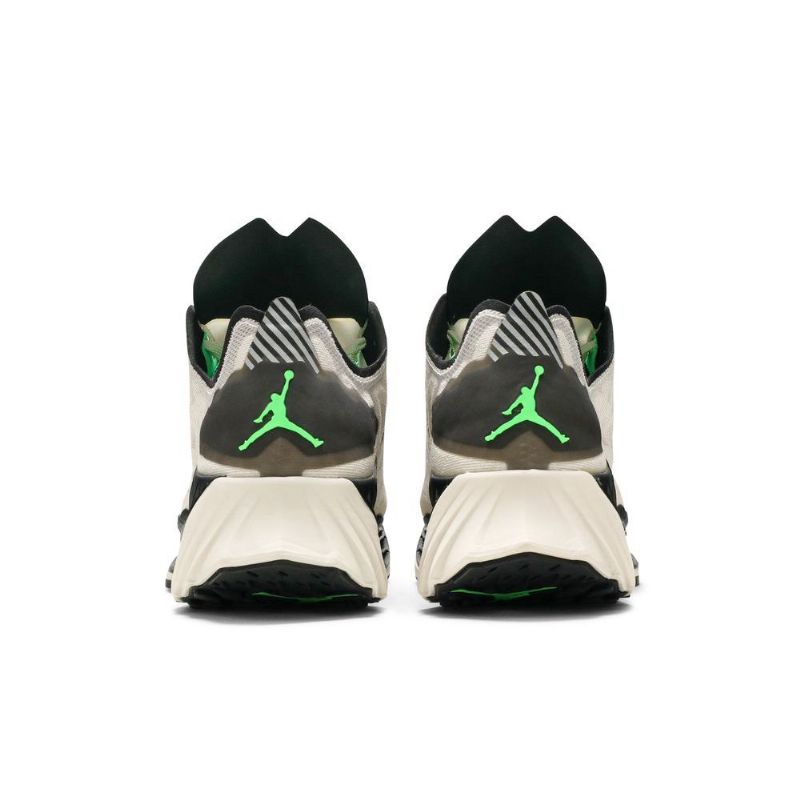 Air Jordan Zoom Trunner Ultimate Beige Svart Grønne Herresko