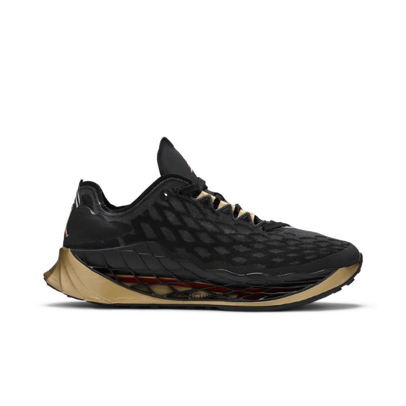 Air Jordan Zoom Trunner Ultimate Svart Gull Rød Herresko