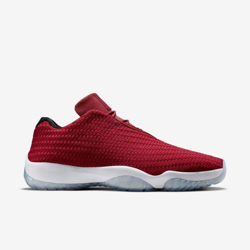 Air Jordan Future Lav Rød Hvit Svart Herresko