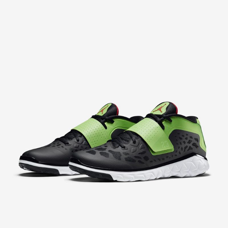 Air Jordan Flight Flex Trainer 2 Svart Grønn Hvit Rød Herresko