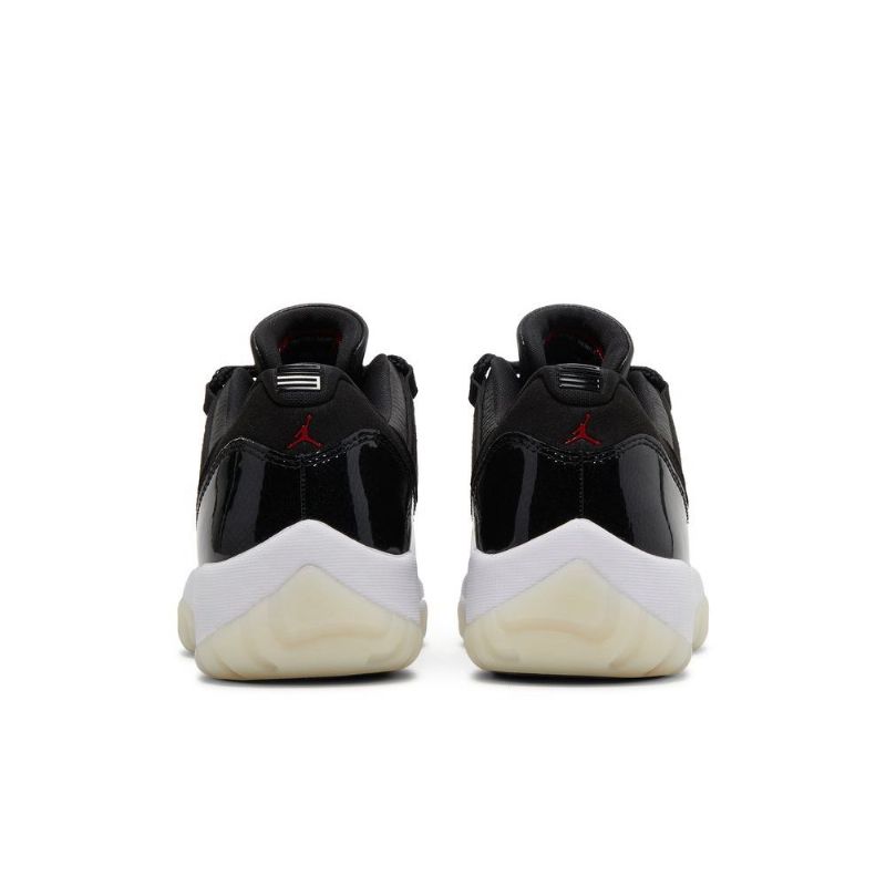 Air Jordan 11 Retro Low Svart Hvit Herresko