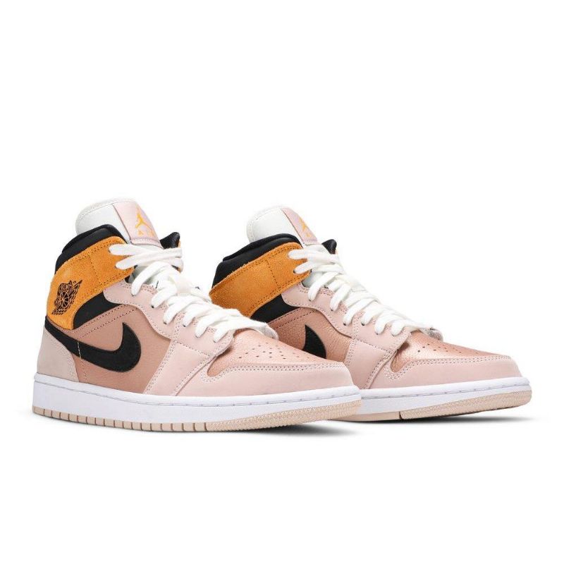 Air Jordan 1 Mid Se Beige Gull Svart Hvit Damesko