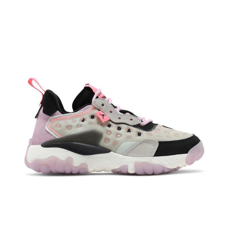 Air Jordan Delta 2 Beige Rosa Svart Damesko