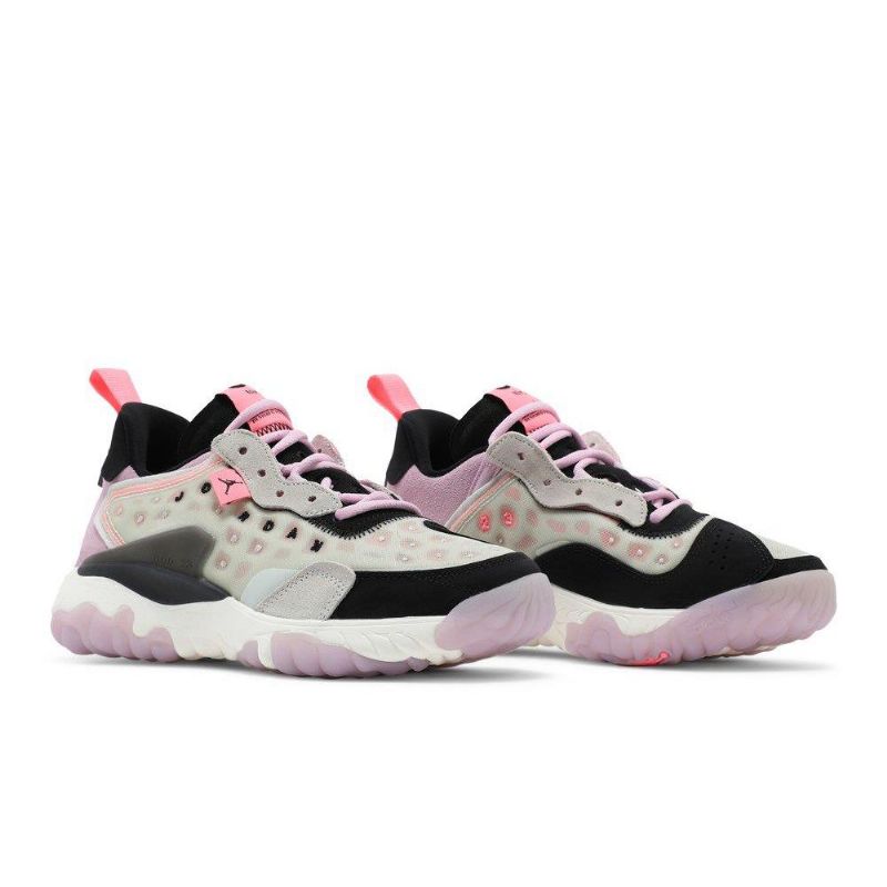 Air Jordan Delta 2 Beige Rosa Svart Damesko