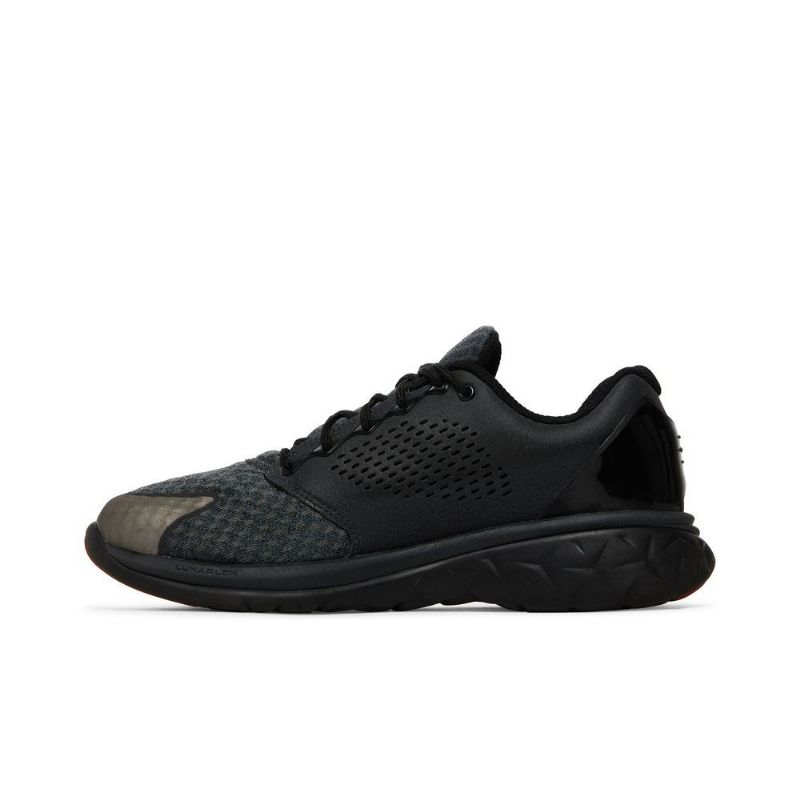 Air Jordan Trainer St Winter Svart Rød Herresko