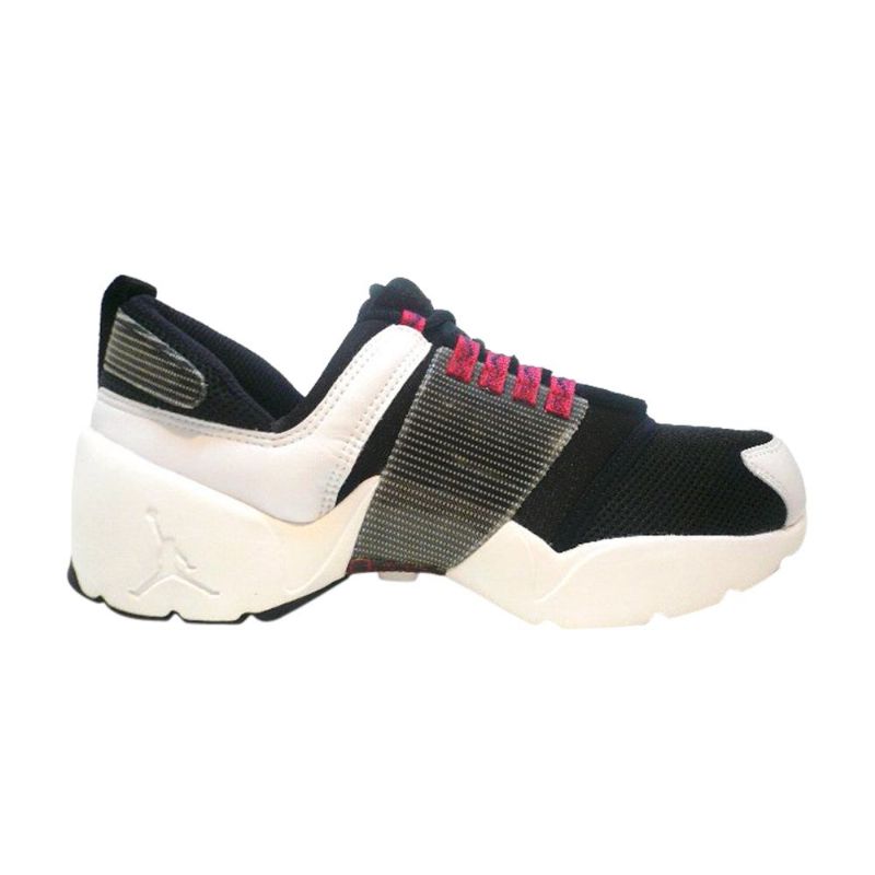 Air Jordan Trunner Hvit Svart Rød Herresko