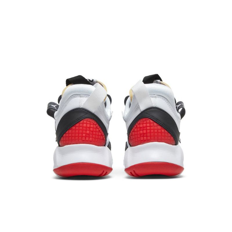 Air Jordan Ma2 Hvit Grå Rød Herresko