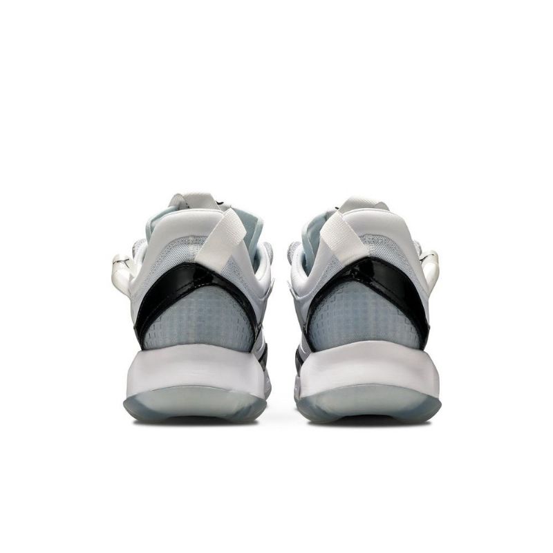Air Jordan Ma2 Hvit Svart Lilla Herresko